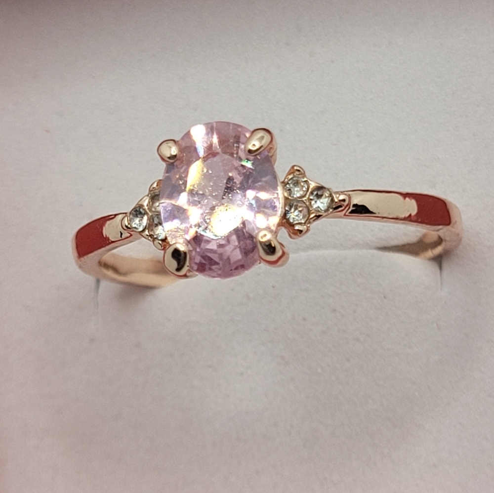 Rose Gold plated Oval cz stone work Ring size 9
